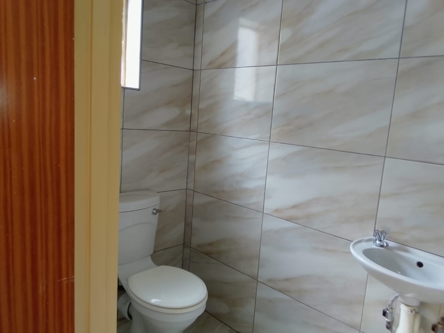 To Let 1 Bedroom Property for Rent in Oos Einde North West